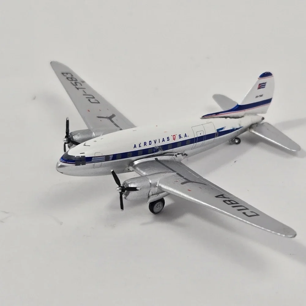 Aerovias Q S.A. CU-T583 Vintage Propeller Scale Model Plane